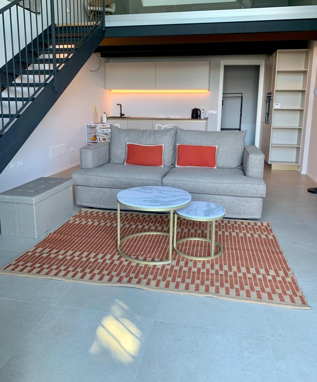 Panorama Loft Apartments สเตรซา ภายนอก รูปภาพ