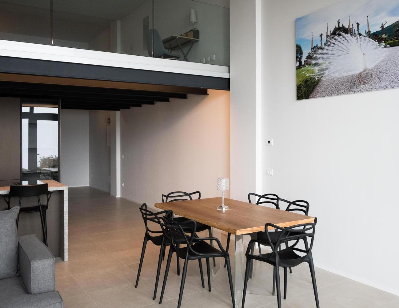 Panorama Loft Apartments สเตรซา ภายนอก รูปภาพ