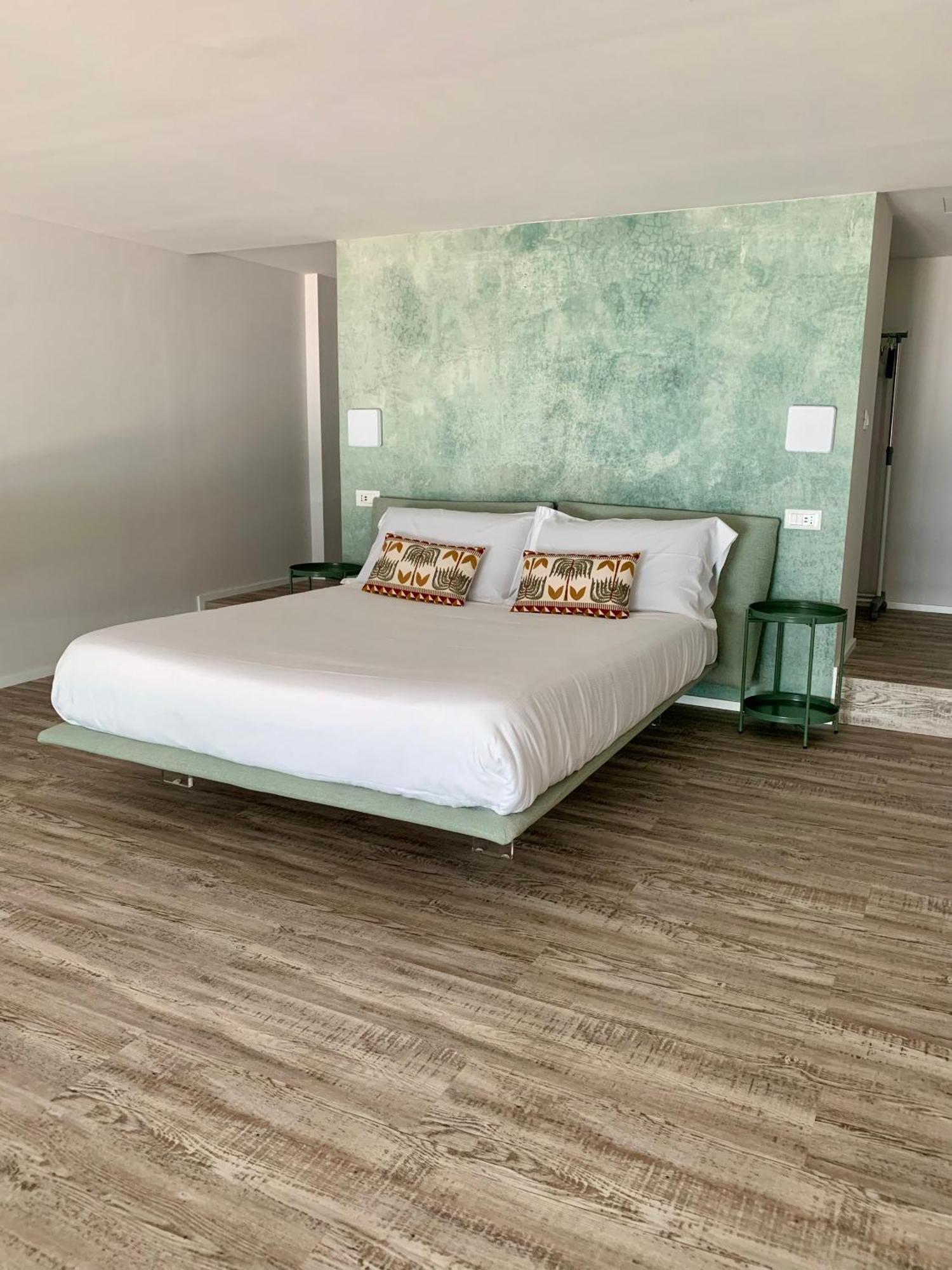 Panorama Loft Apartments สเตรซา ภายนอก รูปภาพ