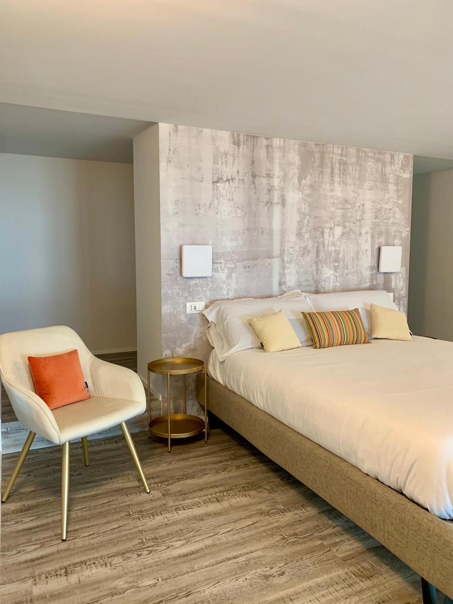 Panorama Loft Apartments สเตรซา ภายนอก รูปภาพ