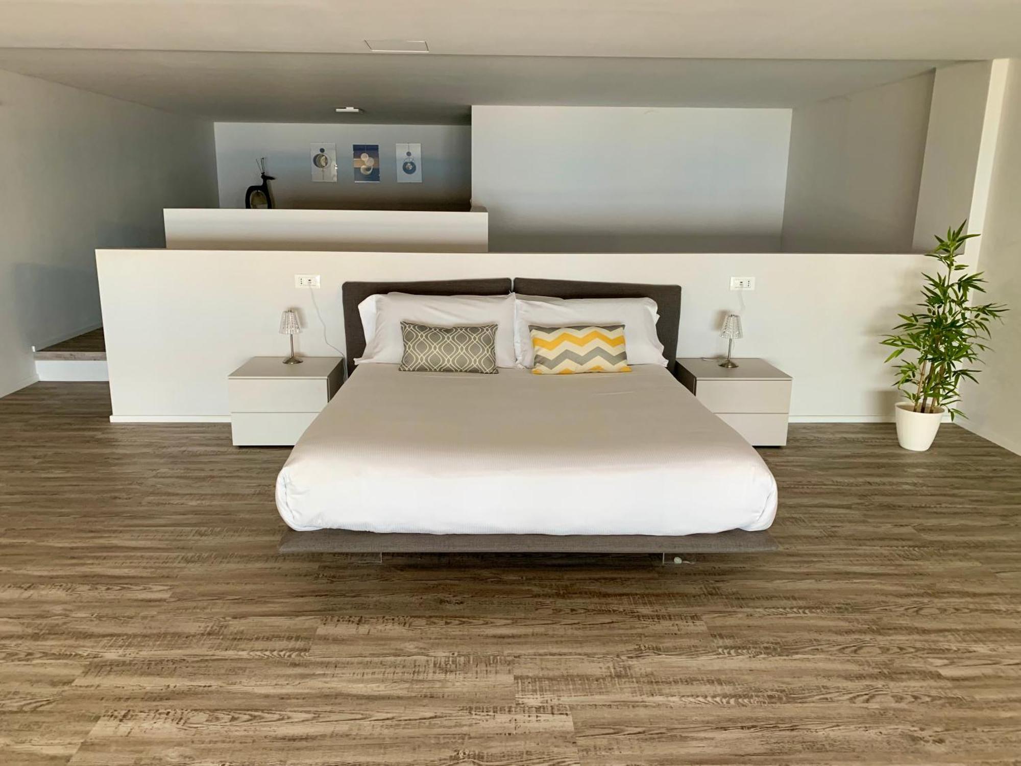 Panorama Loft Apartments สเตรซา ภายนอก รูปภาพ