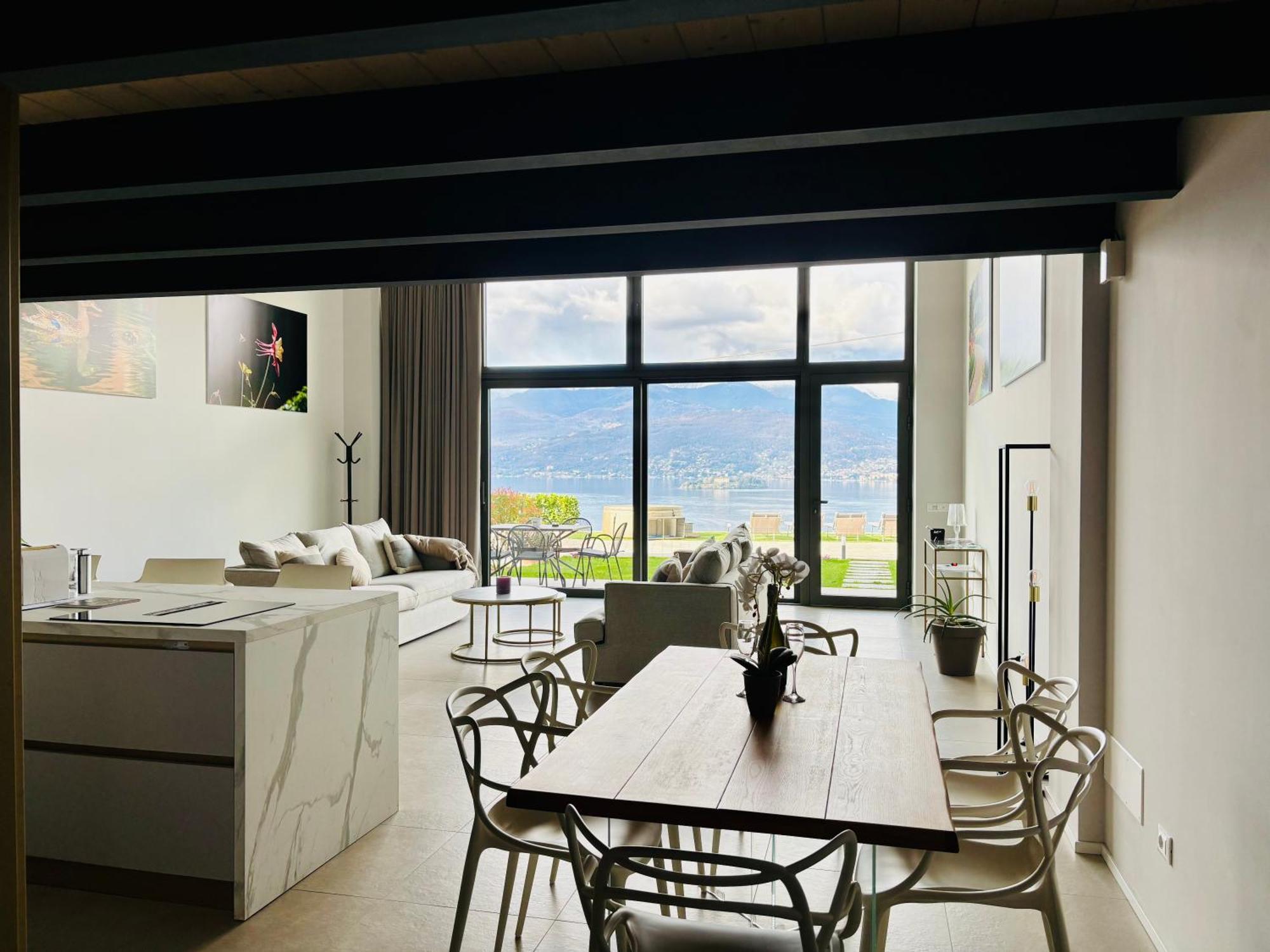Panorama Loft Apartments สเตรซา ภายนอก รูปภาพ